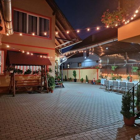 Casa Cosmin Cincu Hotel Екстериор снимка