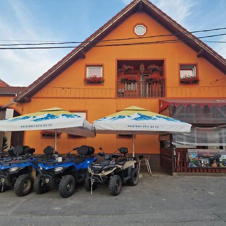 Casa Cosmin Cincu Hotel Екстериор снимка