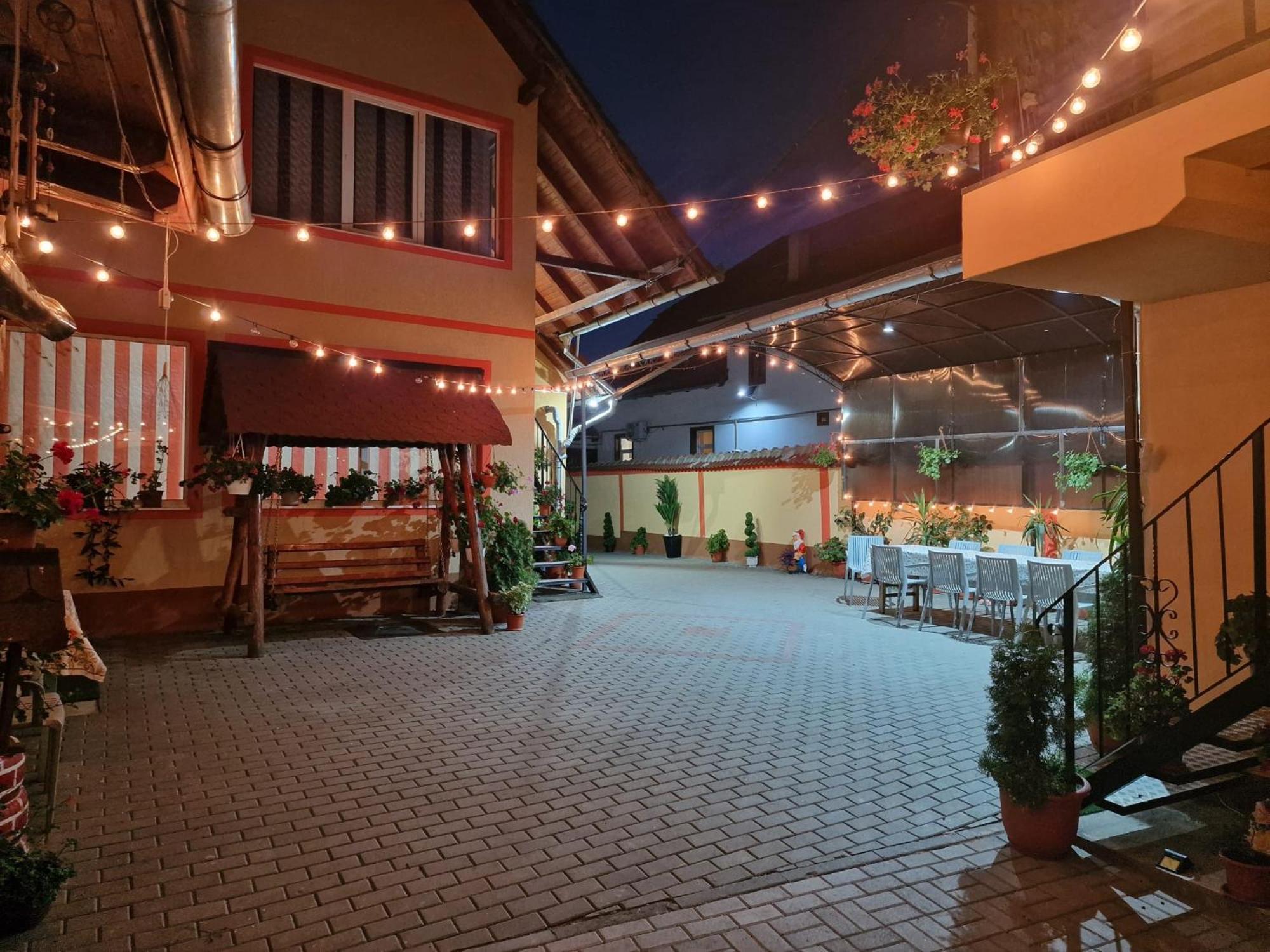 Casa Cosmin Cincu Hotel Екстериор снимка