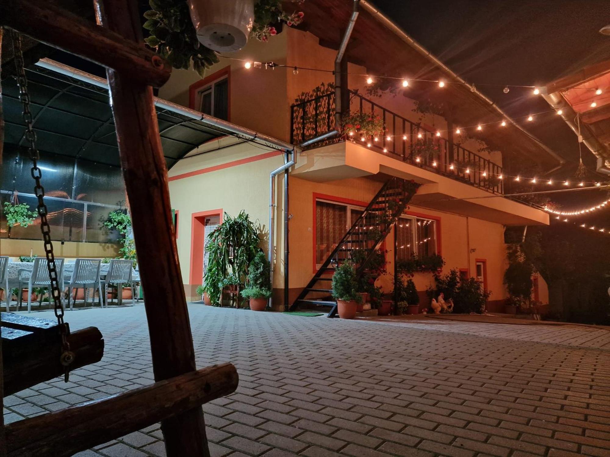 Casa Cosmin Cincu Hotel Екстериор снимка
